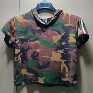 Camo Cropped Tshirt-hoodie
